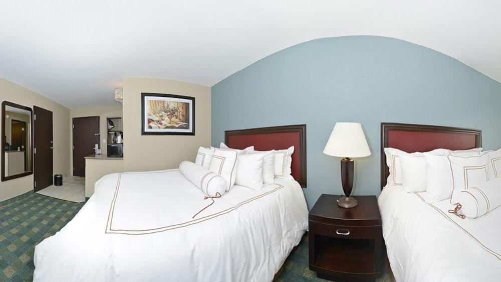 Causeway Bay Hotel Lansing Ngoại thất bức ảnh
