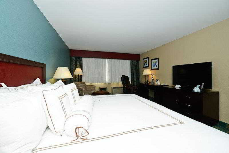 Causeway Bay Hotel Lansing Phòng bức ảnh