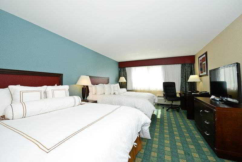 Causeway Bay Hotel Lansing Phòng bức ảnh