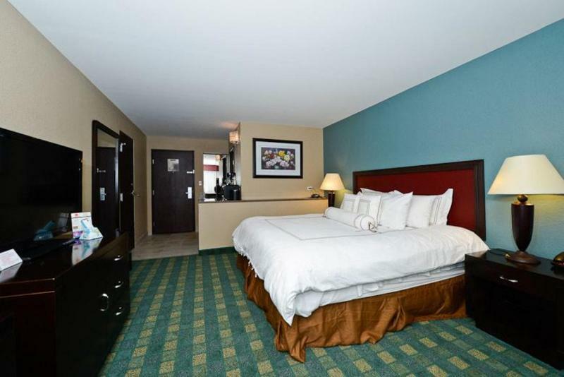 Causeway Bay Hotel Lansing Ngoại thất bức ảnh